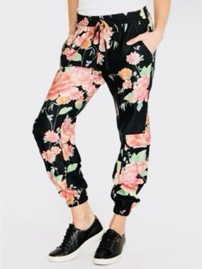 Johnny Was Bila Gila Black Floral Linen Blend Cargo Jogger Pant, Size Medium